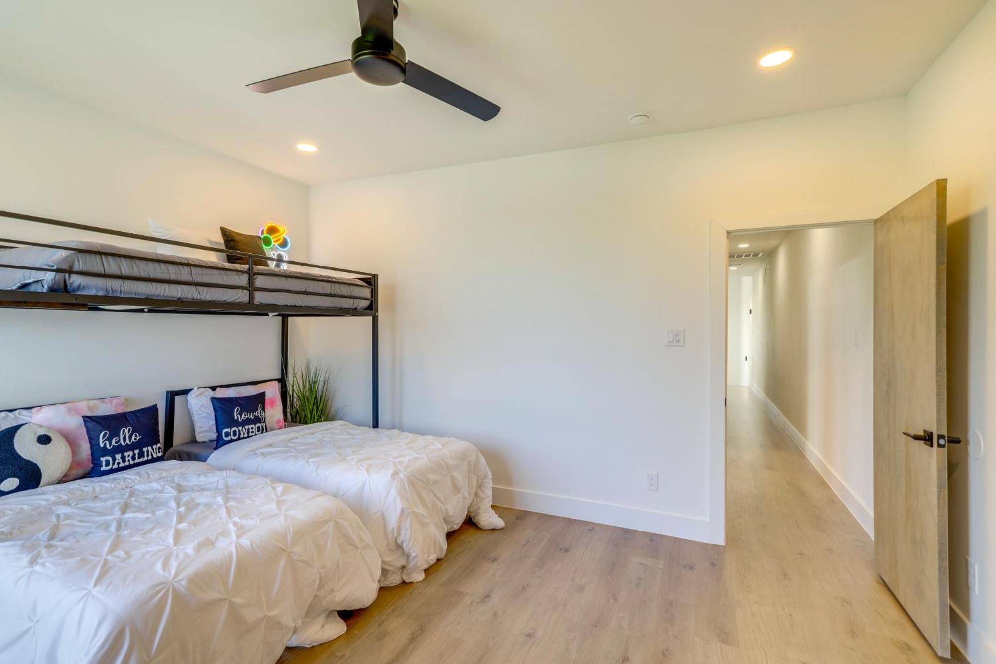3 Mi To Dtwn Modern Townhome With Yard In 휴스턴 외부 사진