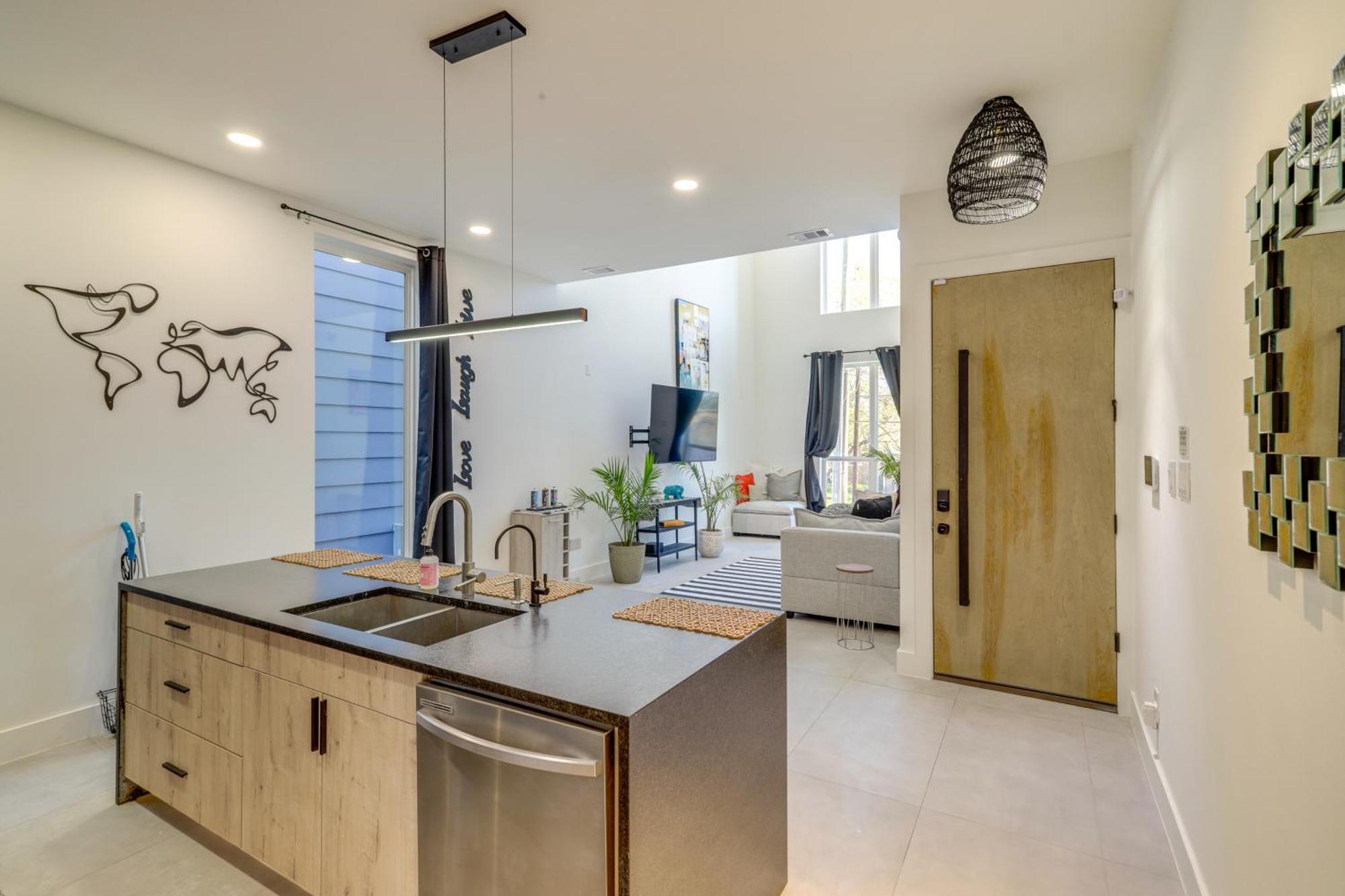 3 Mi To Dtwn Modern Townhome With Yard In 휴스턴 외부 사진